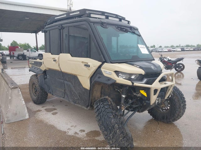 Can-Am Defender Max