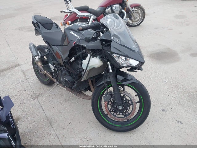 Salvage Kawasaki Ex400 Image
