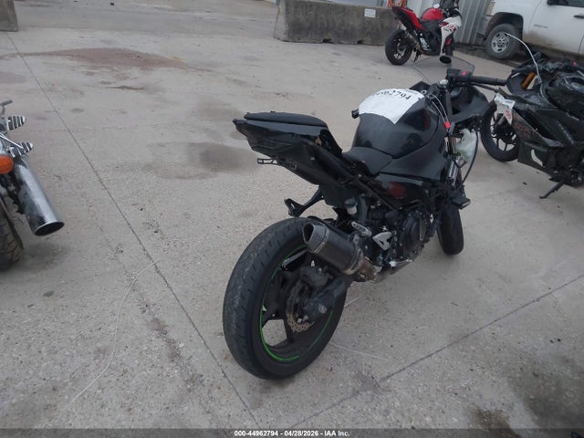 Kawasaki Ex400