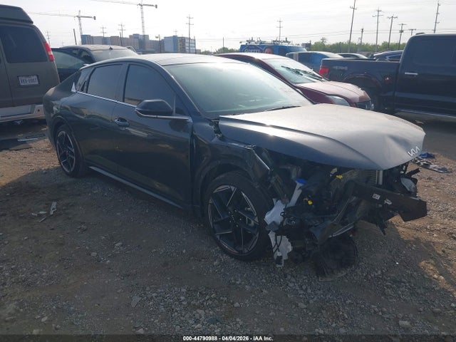 Salvage Kia K4 Image