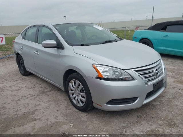 Salvage Nissan Sentra Image