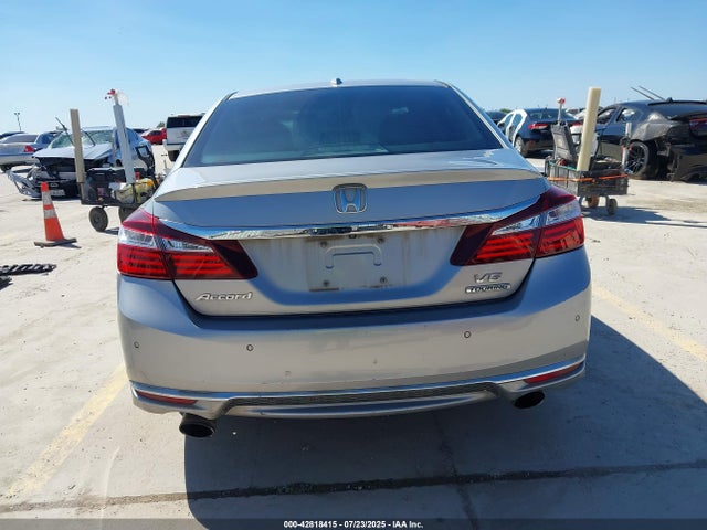 Honda Accord Touring V6
