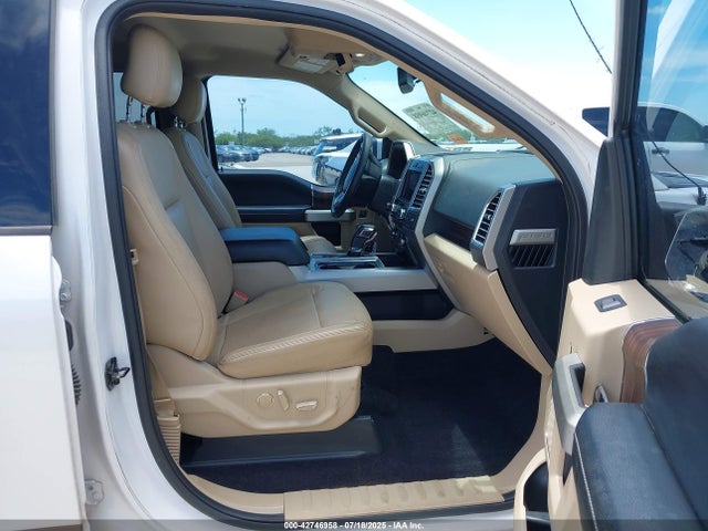 Ford F-150 Lariat