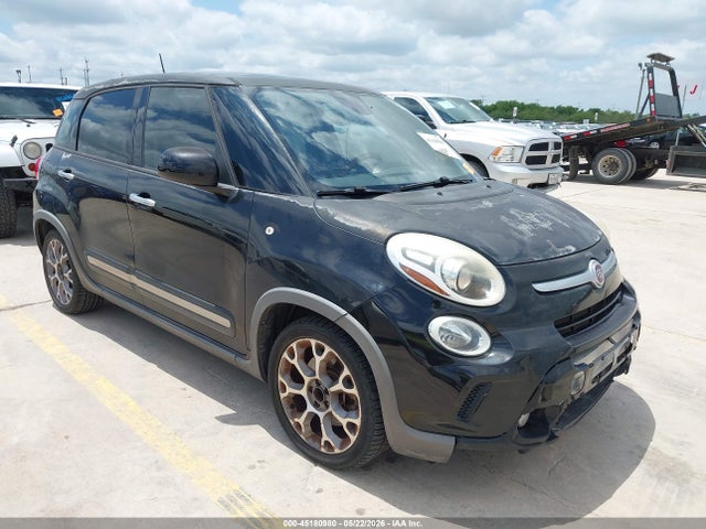 Salvage FIAT 500L Image