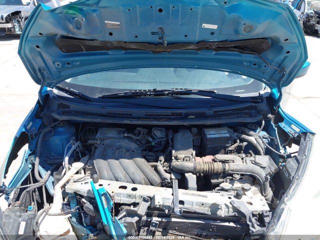 Nissan Versa