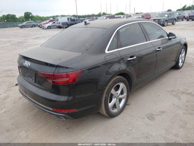 Audi A4 40 Premium