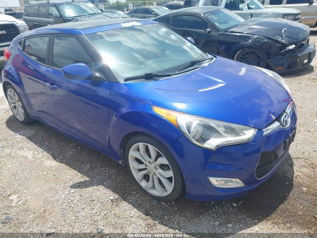 Salvage Hyundai VELOSTER Image