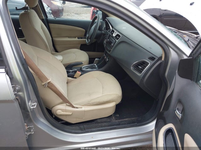 Chrysler 200 Lx