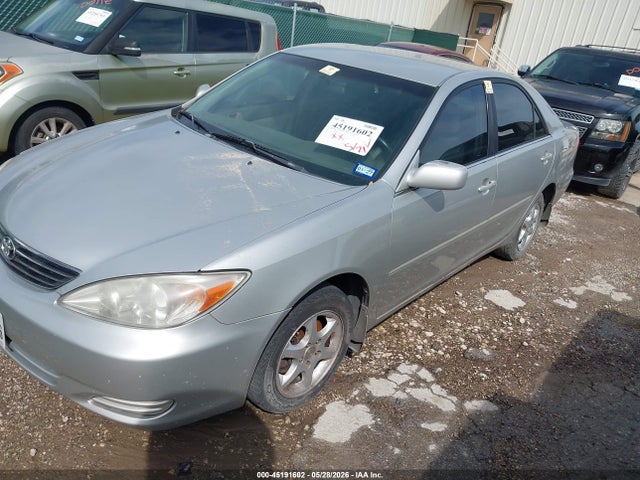 Toyota Camry Le