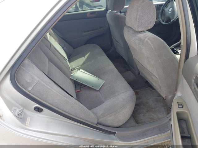 Toyota Camry Le