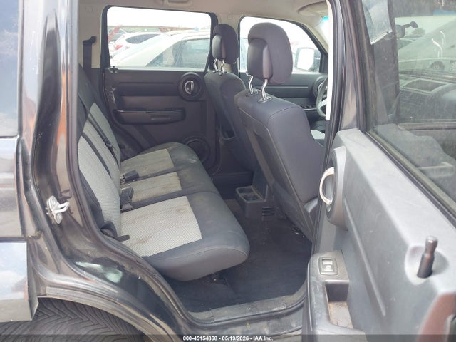 Dodge Nitro Se