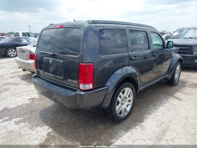 Dodge Nitro Se