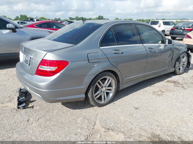 Mercedes-Benz C-Class Sport