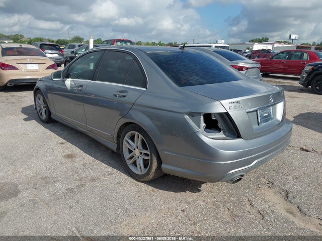 Mercedes-Benz C-Class Sport