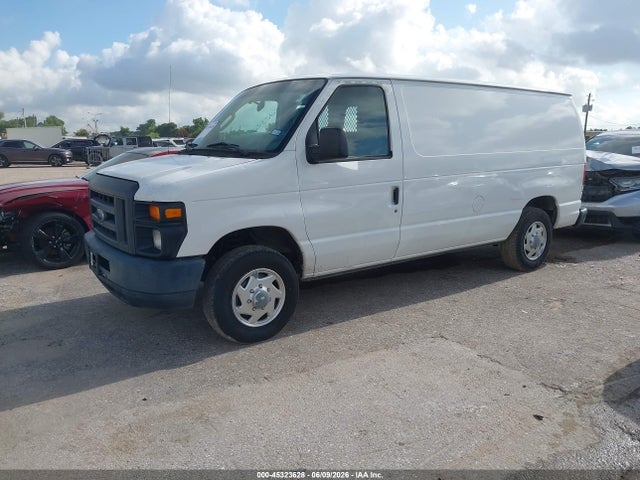 Ford E-150 Commercial