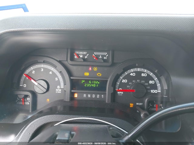 Ford E-150 Commercial