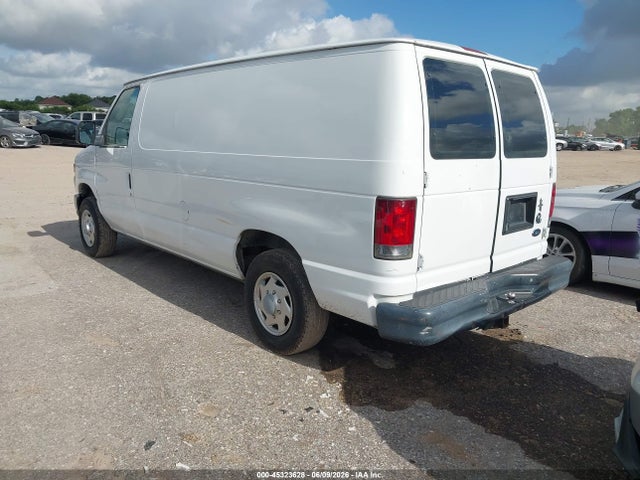 Ford E-150 Commercial