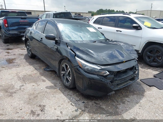 Salvage Nissan Sentra Image