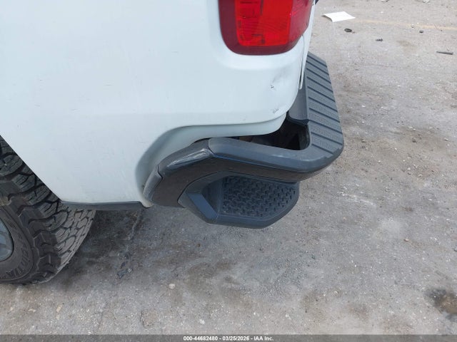 Chevrolet Silverado 1500 4wd  Short Bed Custom Trail Boss