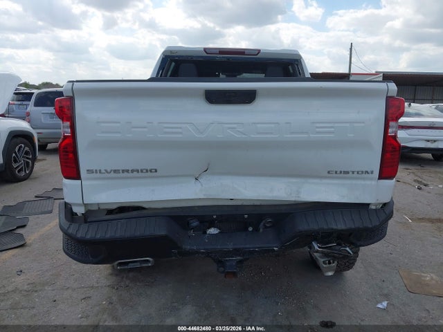 Chevrolet Silverado 1500 4wd  Short Bed Custom Trail Boss