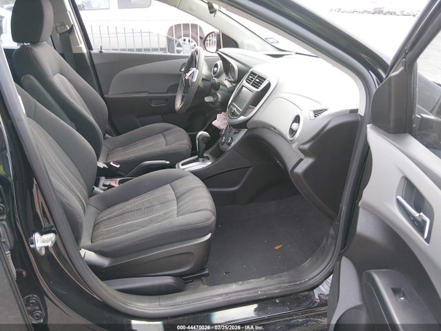 Chevrolet Sonic Lt Auto