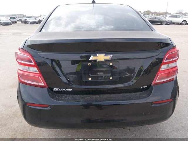 Chevrolet Sonic Lt Auto