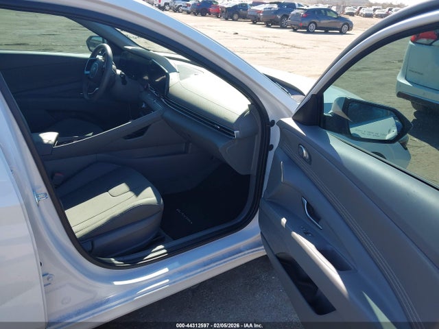 Hyundai ELANTRA Sel Convenience