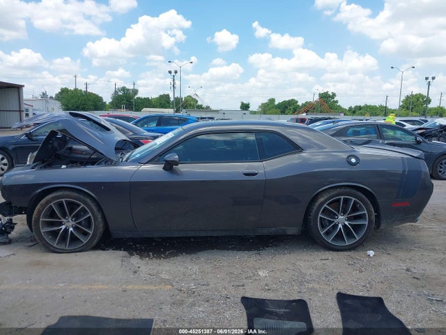 Dodge Challenger 392 Hemi Scat Pack Shaker