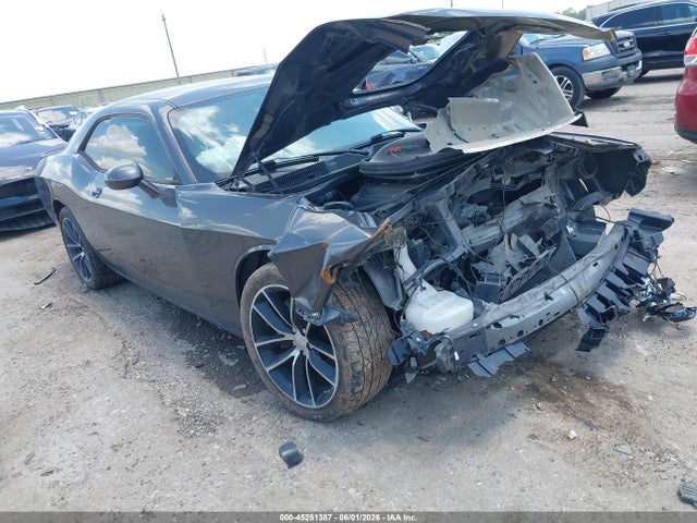 Salvage Dodge Challenger Image