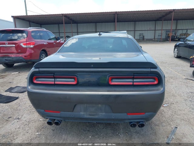 Dodge Challenger 392 Hemi Scat Pack Shaker