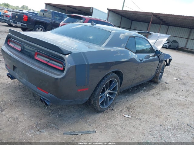 Dodge Challenger 392 Hemi Scat Pack Shaker