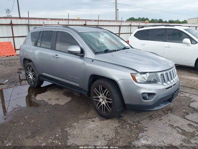 Salvage Jeep Compass Image