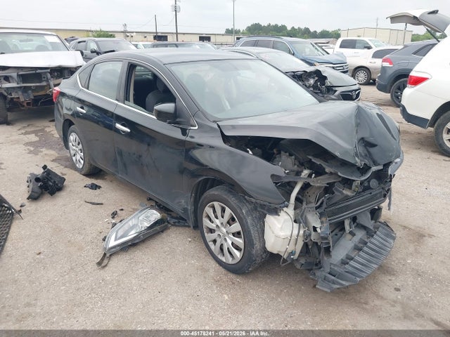 Salvage Nissan Sentra Image