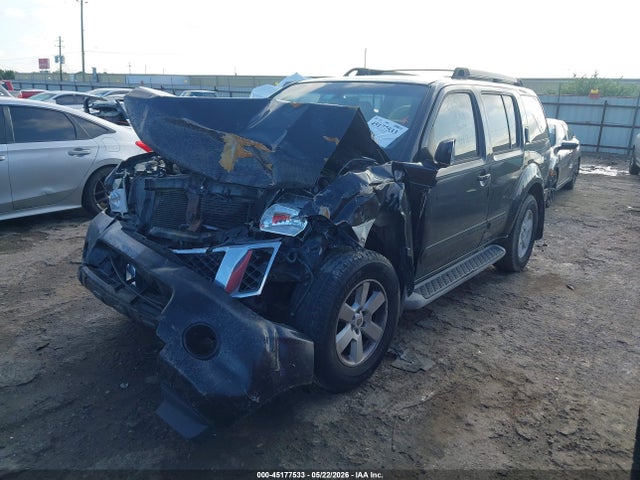 Nissan Pathfinder Se
