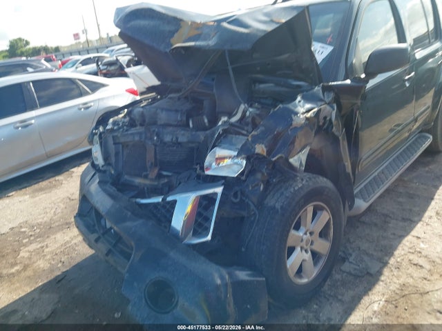 Nissan Pathfinder Se