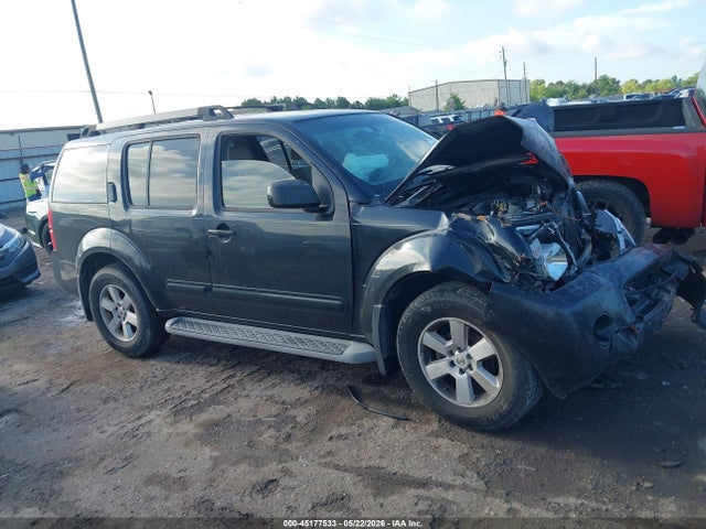 Nissan Pathfinder Se