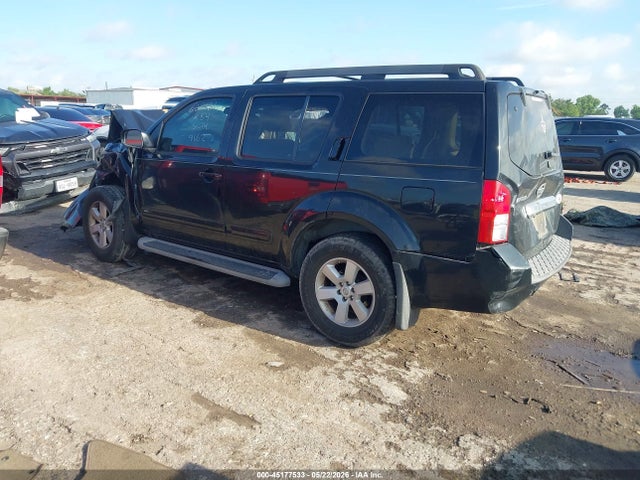 Nissan Pathfinder Se