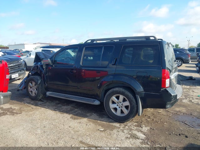 Nissan Pathfinder Se