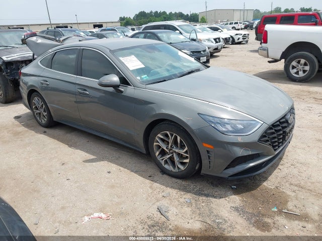Salvage Hyundai SONATA Image