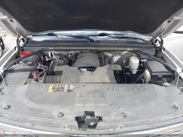 Chevrolet Suburban Lt