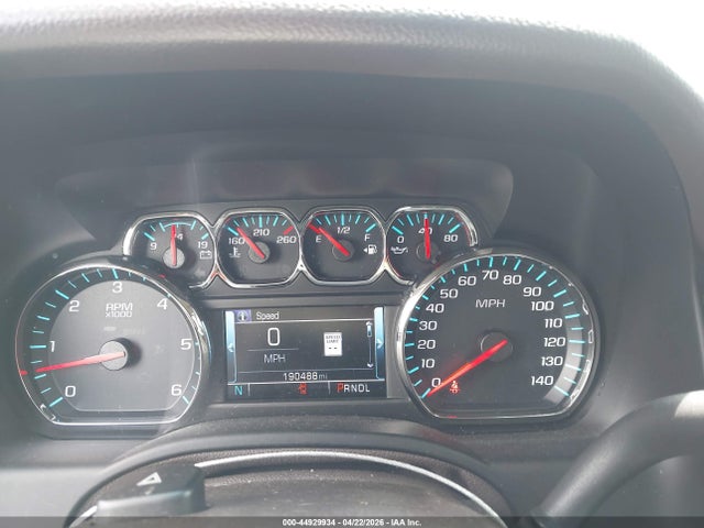 Chevrolet Suburban Lt