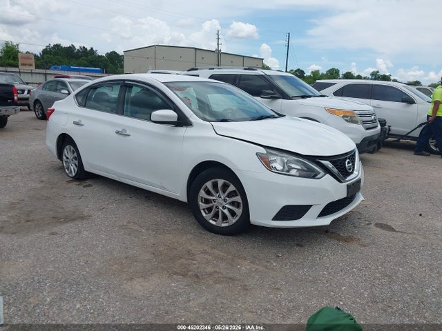 Salvage Nissan Sentra Image