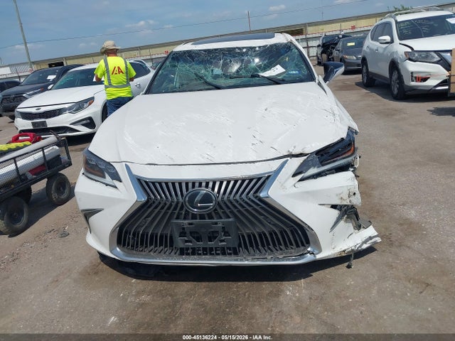 Lexus Es Luxury