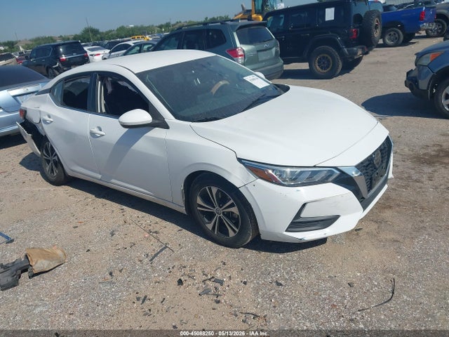 Salvage Nissan Sentra Image