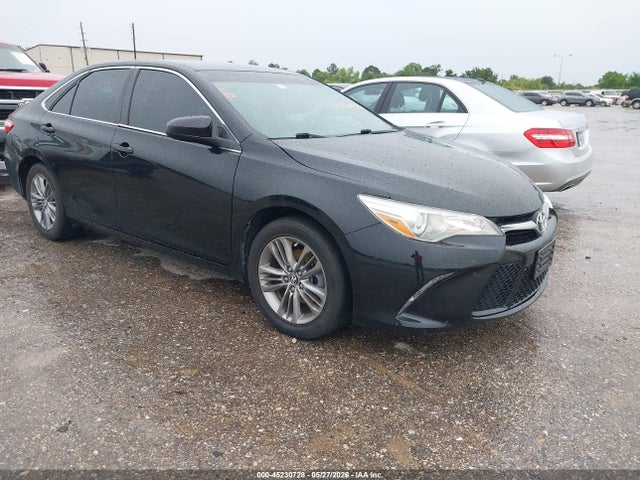 Salvage Toyota Camry Image
