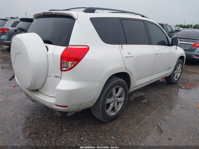 Toyota RAV4 Limited V6