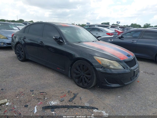 Salvage Hyundai Genesis Image