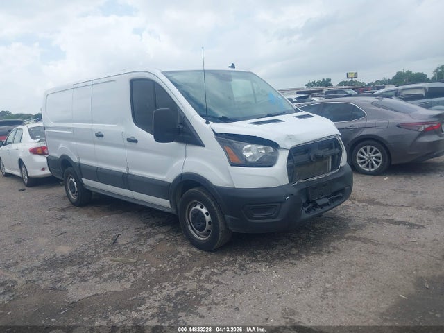 Salvage Ford Transit Image