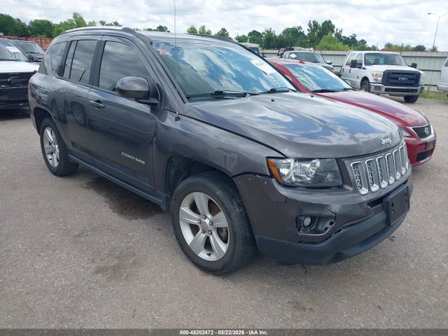 Salvage Jeep Compass Image