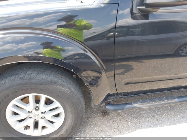 Nissan Frontier Sv